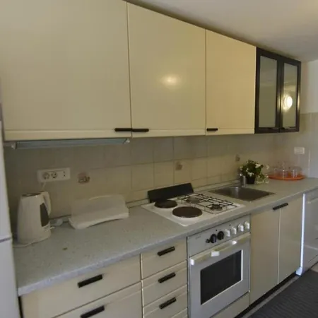 In With Terrace, Air Conditioning, Wi-fi *