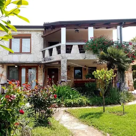 In With Terrace, Air Conditioning, Wi-fi Apartment *